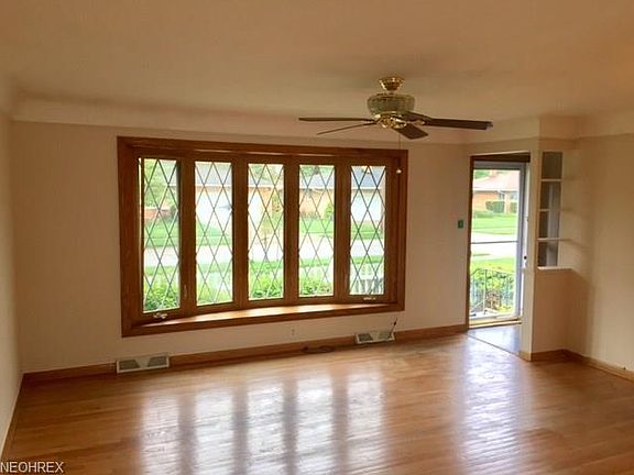 2nd image of 22244 Rivergate Dr