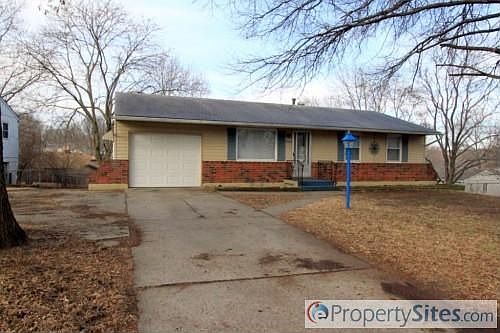 1st image of 19025 E Ponca Ct