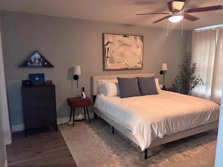 1004 Chateau Cir — Photo 28