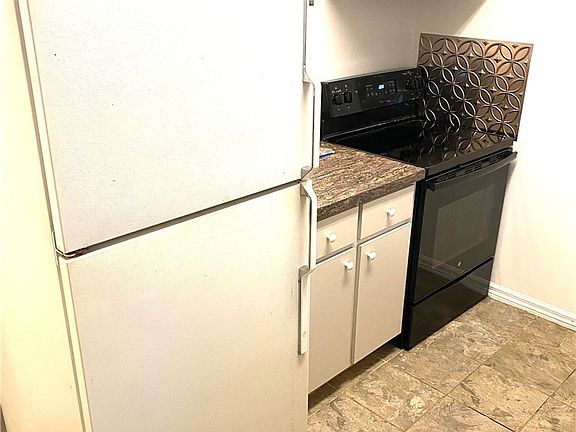 5th image of 3906 Mandarin Rd