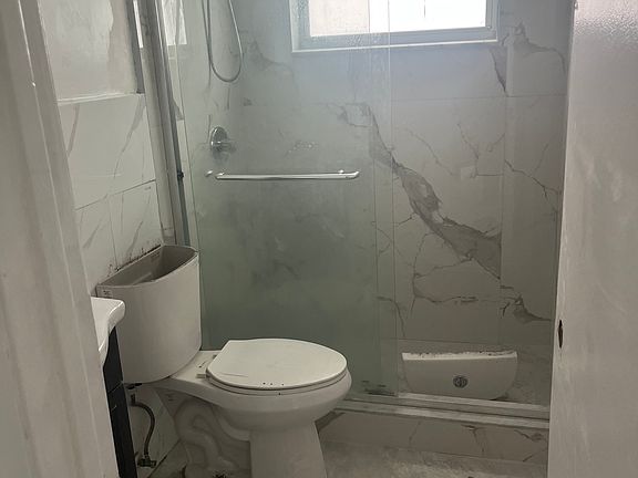 2nd image of 13910 NE 13th Ave