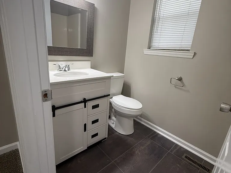 910 Georgia Cir NW — Photo 8