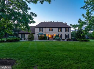 1321 Tanglewood Dr, North Wales, PA 19454