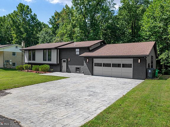 2nd image of 9901 Turret Ln