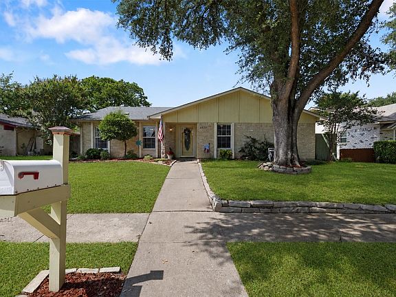 2nd image of 2825 Pinewood Dr