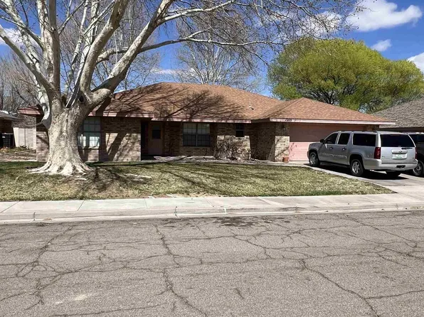 1205 Madrid St, Roswell, NM 88201