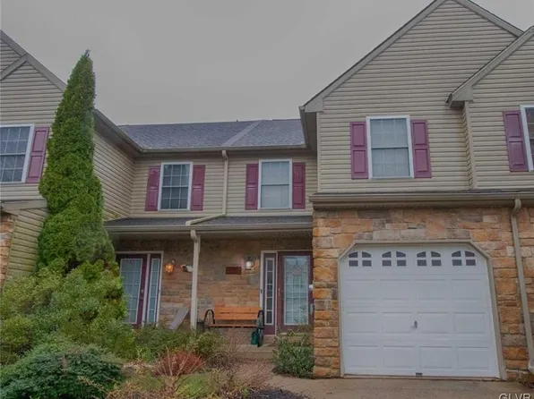 8088 Heritage Dr, Alburtis, PA 18011