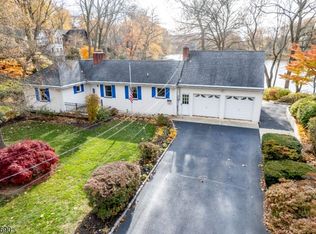 23 Cabot Ln, Kinnelon Boro, NJ 07405