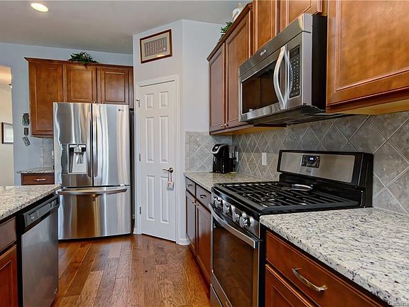 5th image of 8012 Pawleys Ct