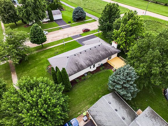 4th image of 265 W Carol Ave