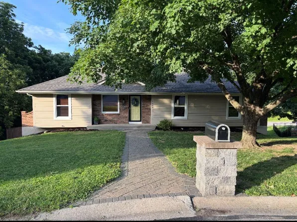7606 NW 69th Ter, Kansas City, MO 64152