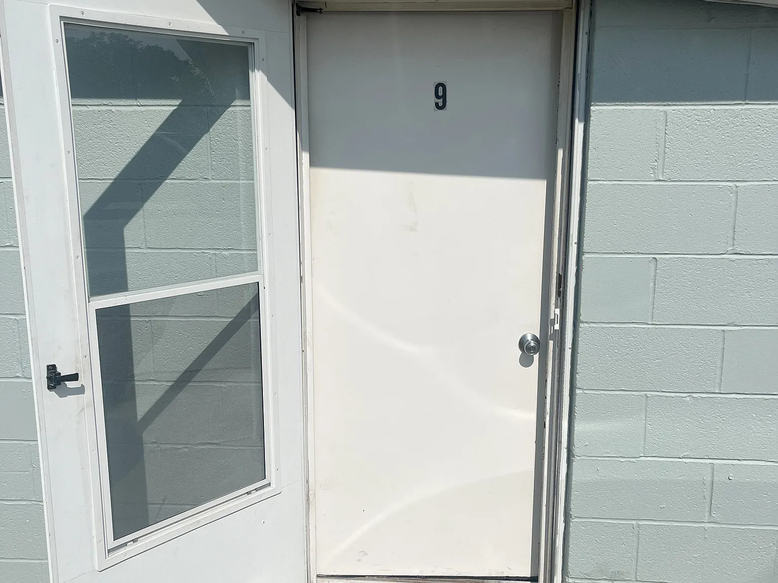 Studio, 220 sqft, $645 — Photo 3