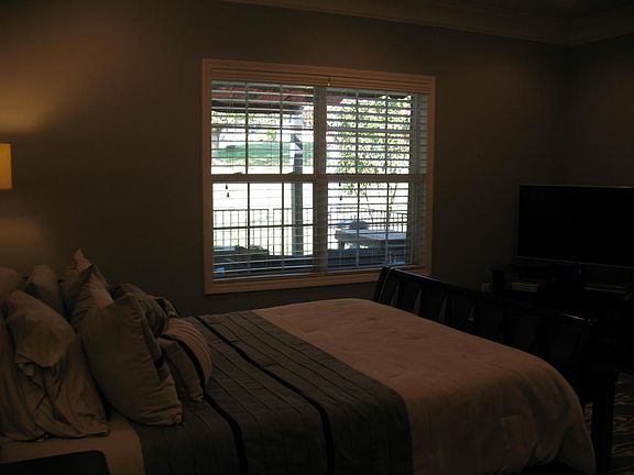 5th image of 7217 Alysha Vineyard Way #103
