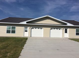 1005A Ryan Cir, Norton, KS 67654