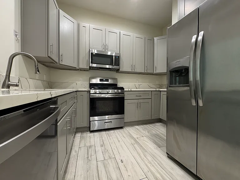 14224 Friar St #3 — Photo 3