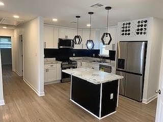 2nd image of 1457 Lauradale Dr