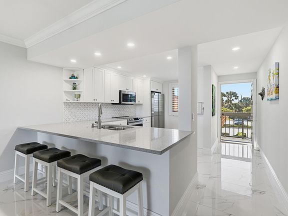 4th image of 501 S Seas Drive #203