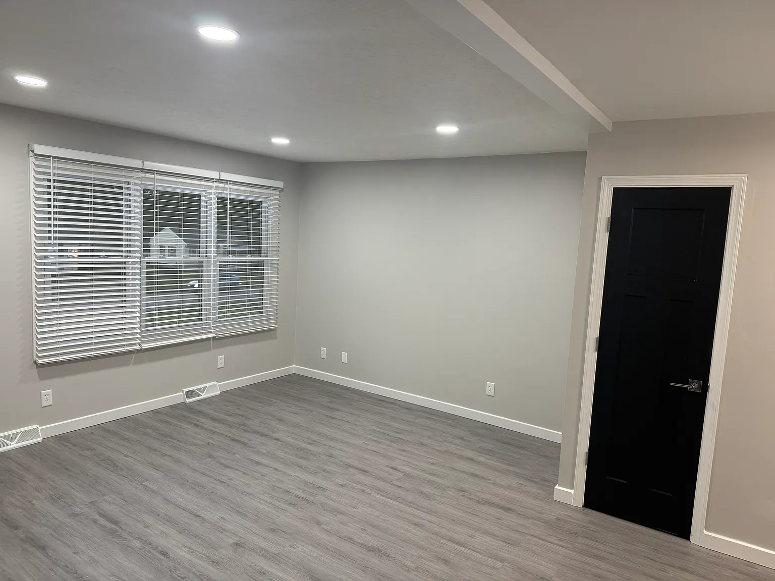 2 bed, 750 sqft, $1,500 — Photo 4