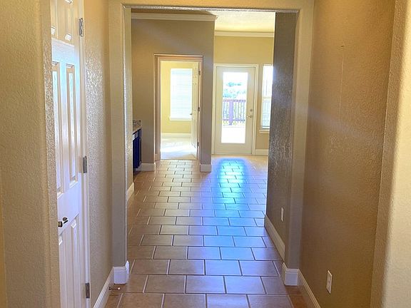 4th image of 1121 Norfolk Ln