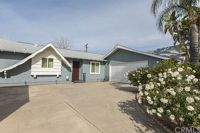 1st image of 5452 Golondrina Dr