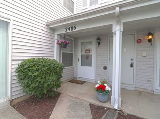 2486 Dickens Dr, Aurora, IL 60503