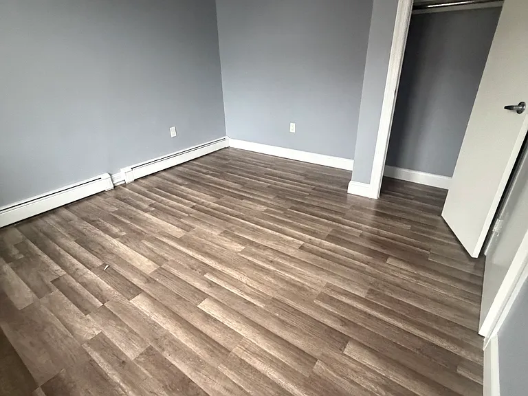 35-37 W 29th St #9 — Photo 7