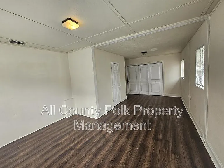 1734 35th St NW — Photo 12