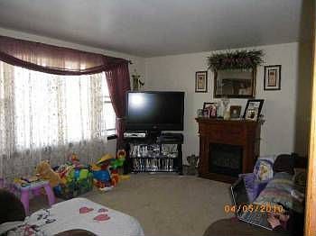 5th image of 18 Mosher Dr