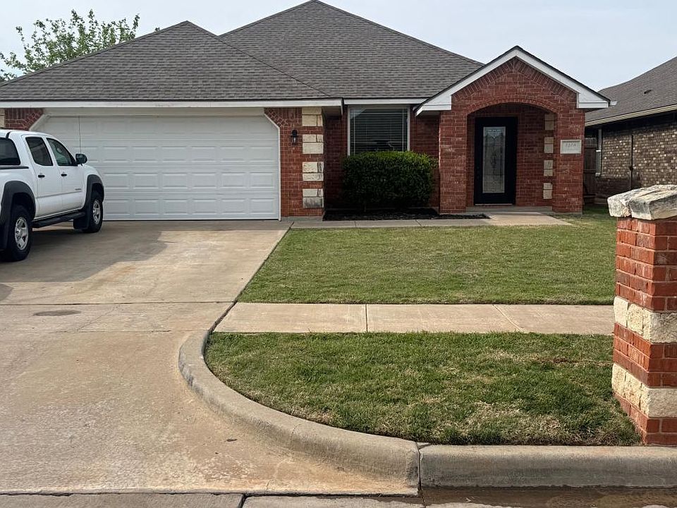 1st image of 4408 SW Rosemary Way