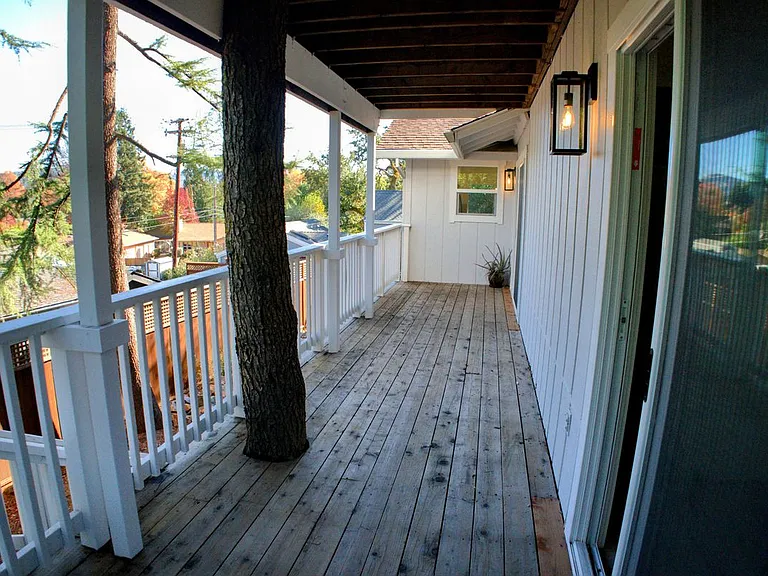 604 Los Olivos Rd — Photo 20