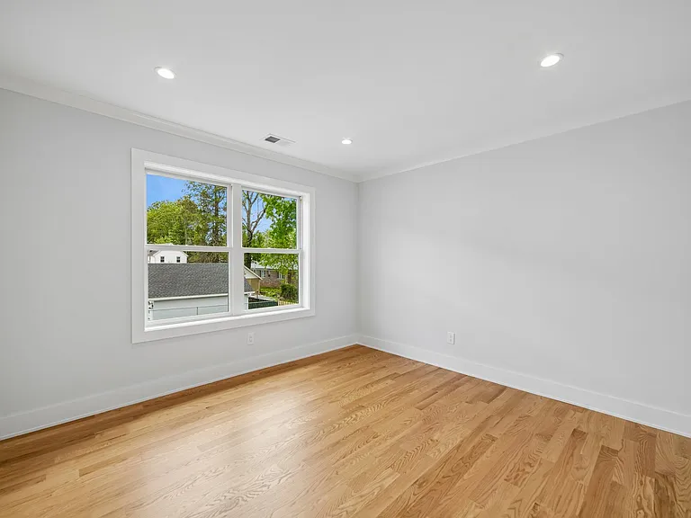 22 Willow St #A — Photo 17