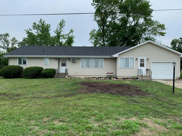 280 N 8th St, Mc Callsburg, IA 50154