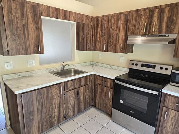 4th image of 12329 Eastcove Dr