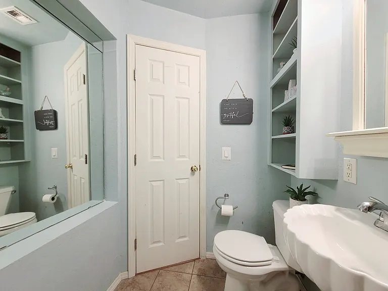 3512 N Holman Ct — Photo 36