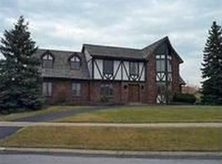 2639 Queens Ln, Dyer, IN 46311