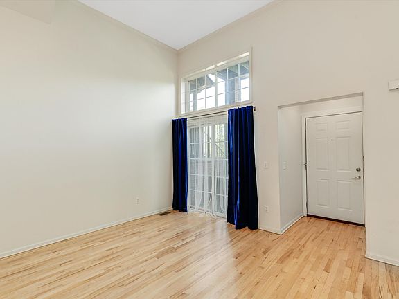 2nd image of 2992 Barclay Way