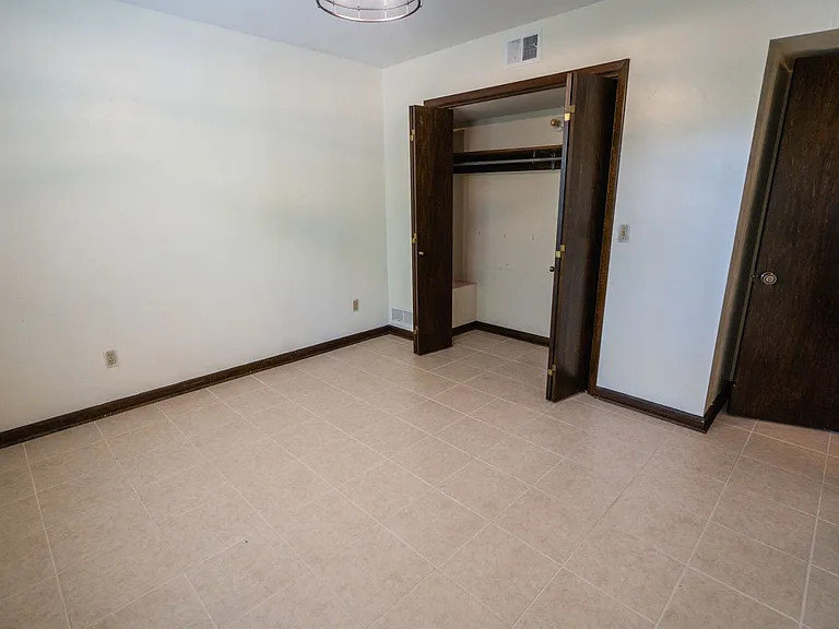 3322 Robinhood Rd — Photo 29
