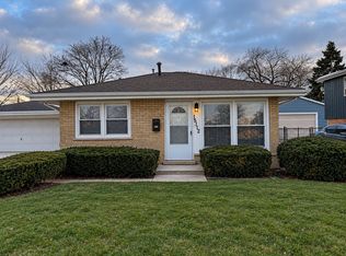 15112 Ridgeway Ave, Midlothian, IL 60445