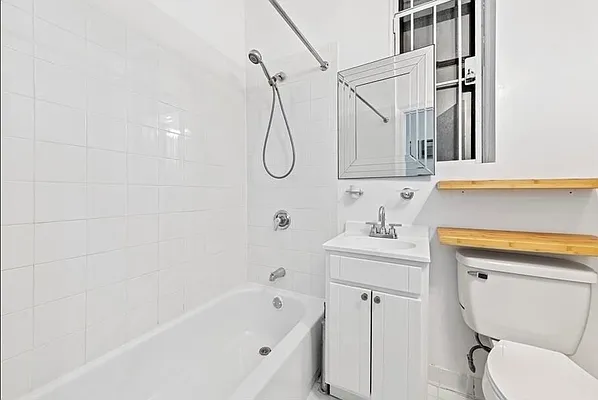 Rented by Douglas Elliman | media 14