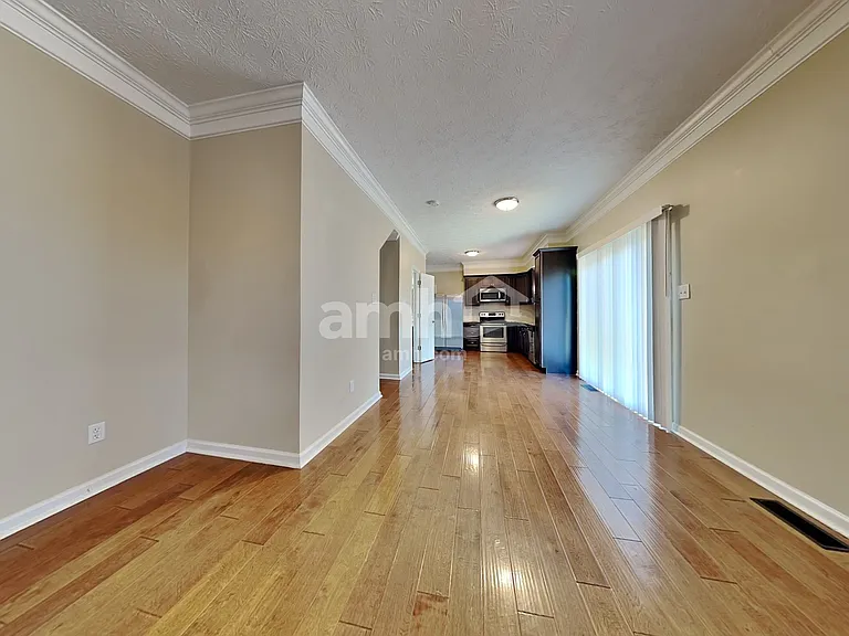 8317 Mecklenburg Ct — Photo 6