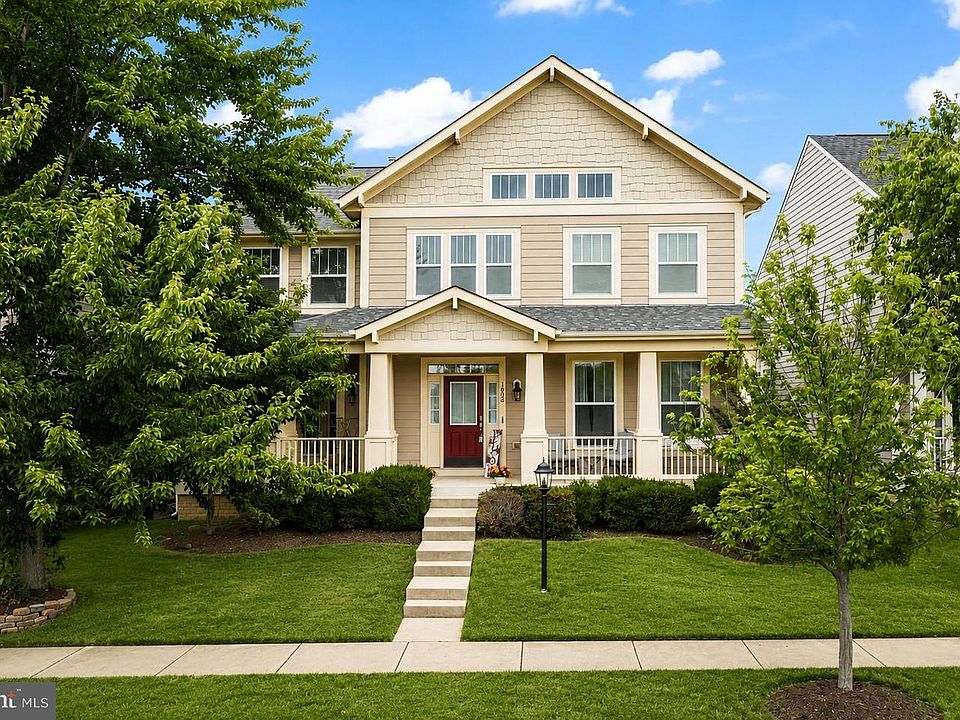 1st image of 1402 Sands Cir