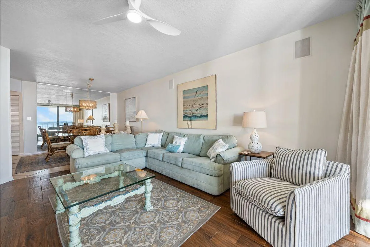 3 bed, 2.0 bath, 1259 sqft, $4,818 — Photo 1