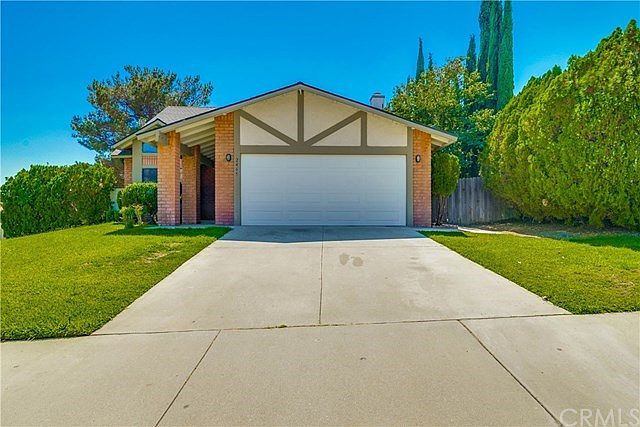 1st image of 2465 Cheryle Ct