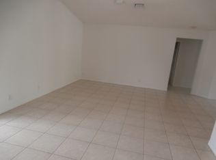 1619 Orion Ln, Weston, FL 33327