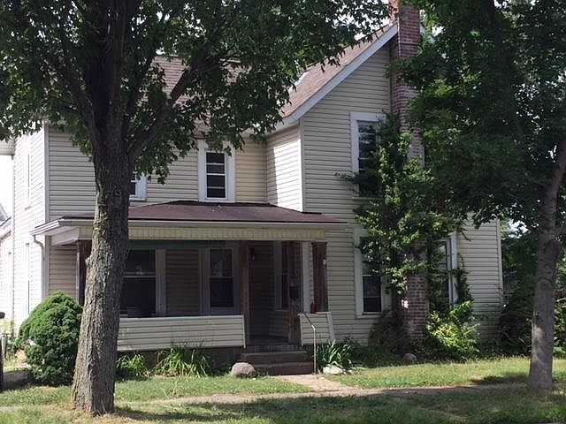 1st image of 432 E Walnut St