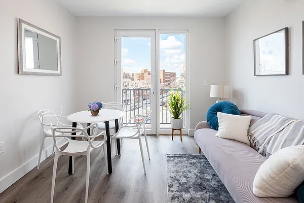 Rented by Compass | media 2