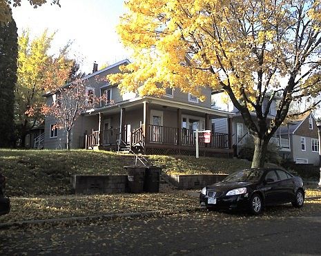 1st image of 434 Baker St W #1