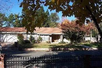 9465 Laguna Creek Dr photo 1