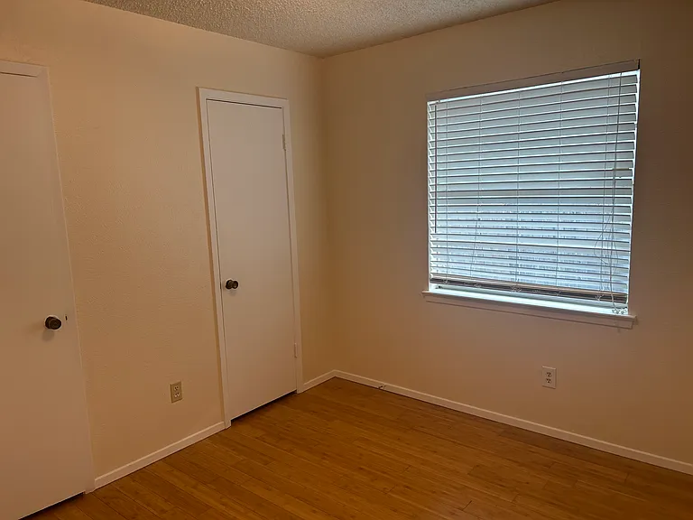5001 Donnelly Ave — Photo 13