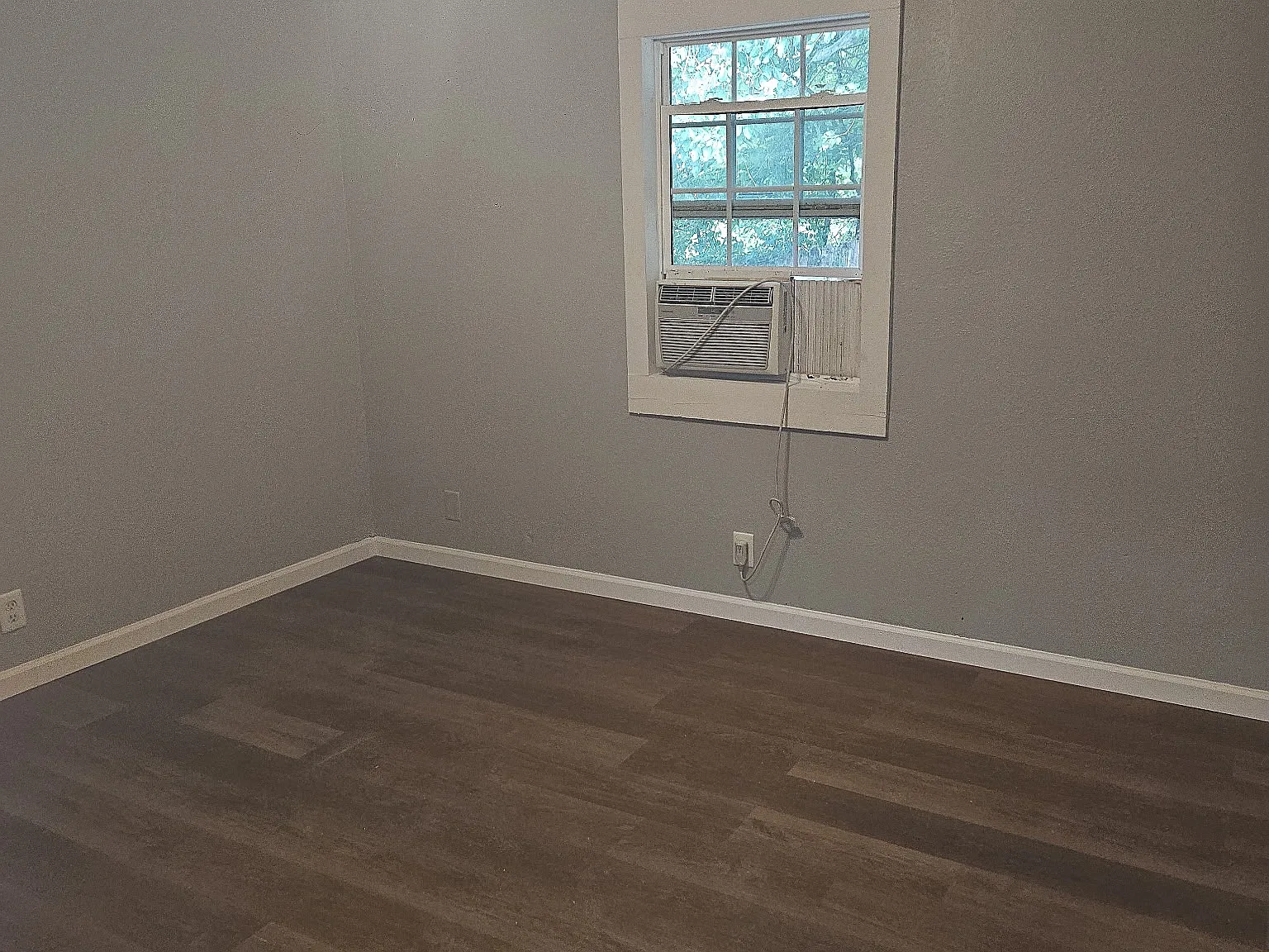 2 bed, 1000 sqft, $1,200 — Photo 3